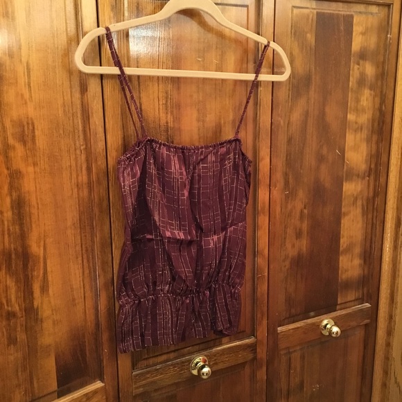 Nani’s sleeveless blouse, size is P, (system doesn't recognize P so 2P is used ) - Picture 1 of 3